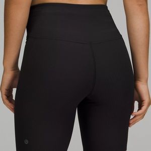 Base pace high rise short 8”